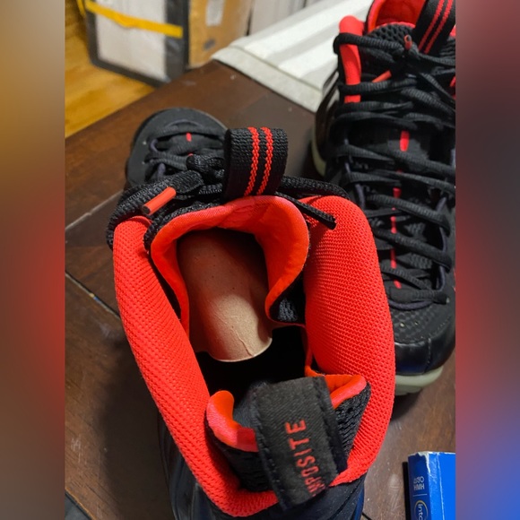 2014 Air foamposite pro Yeezy used but and very good condition no box  size 10 - Picture 3 of 5